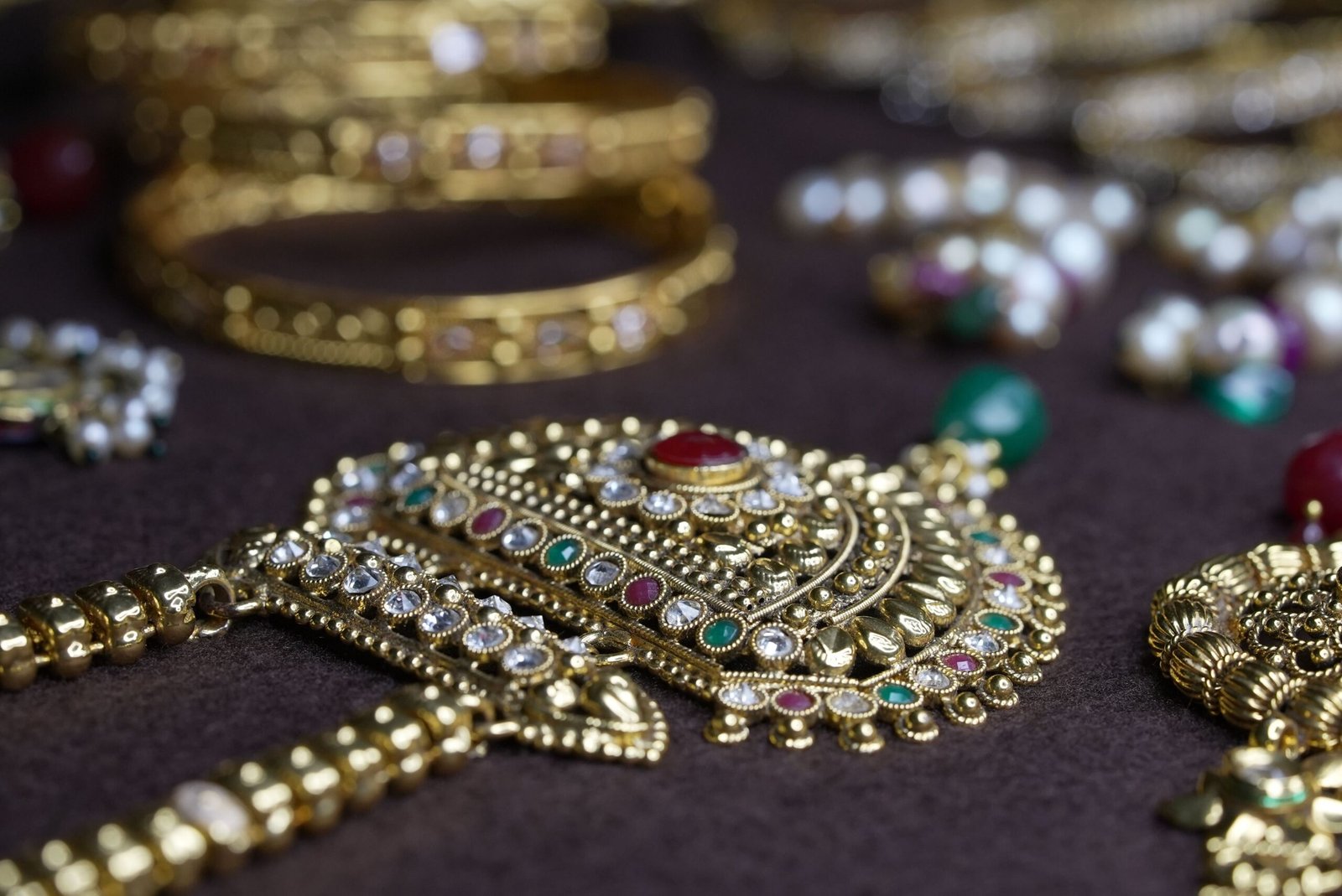 How to Choose Jewellery That Matches Your Personal Style